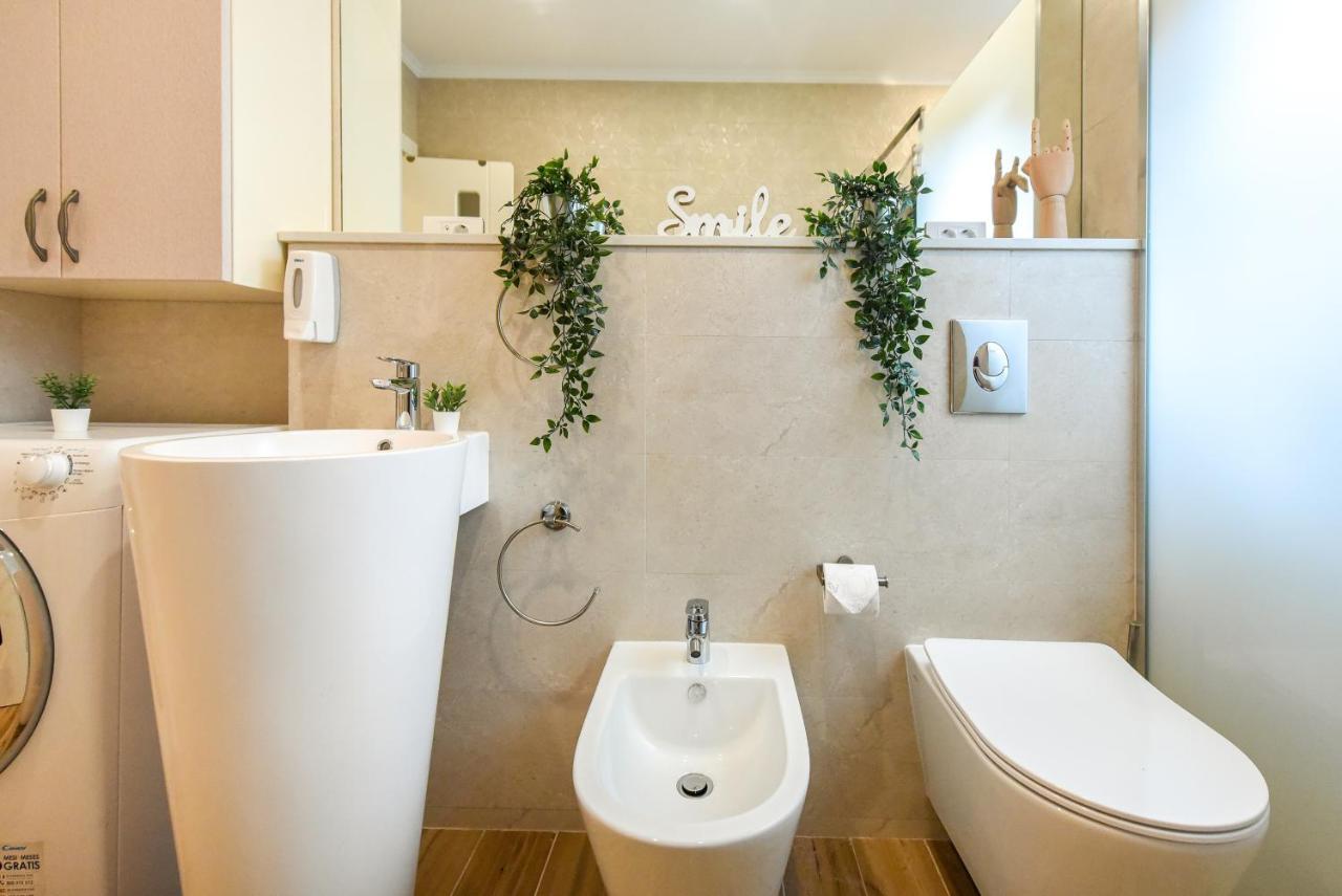 Green Leafy Brasov - Ideal 2 Bedroom Apartment 외부 사진