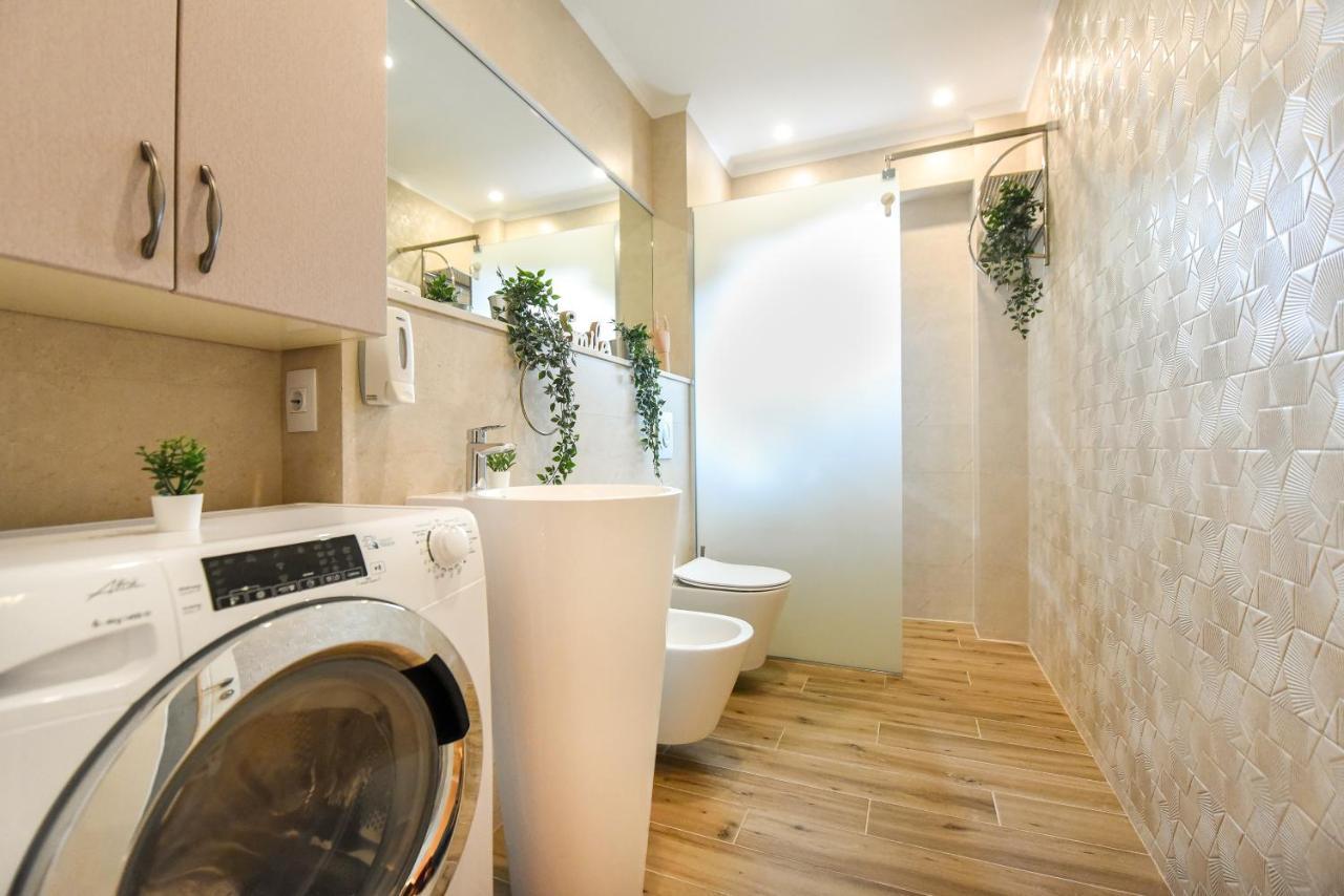 Green Leafy Brasov - Ideal 2 Bedroom Apartment 외부 사진